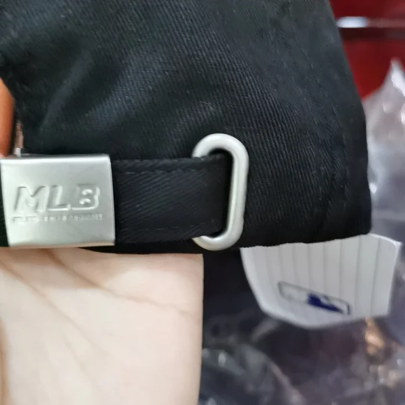 MLB Baseball Hat - Picture 5 of 7